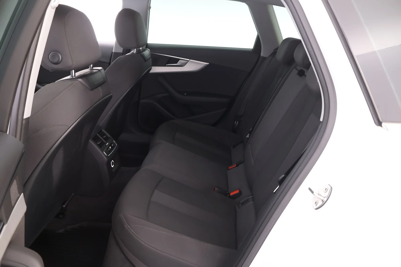 Car Image - 1qMfiVkhVRjWL8jd3DT2UI