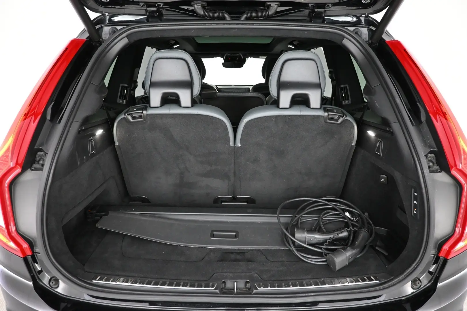 Car Image - 1QxwCYlWucRO8fRbMFIms9
