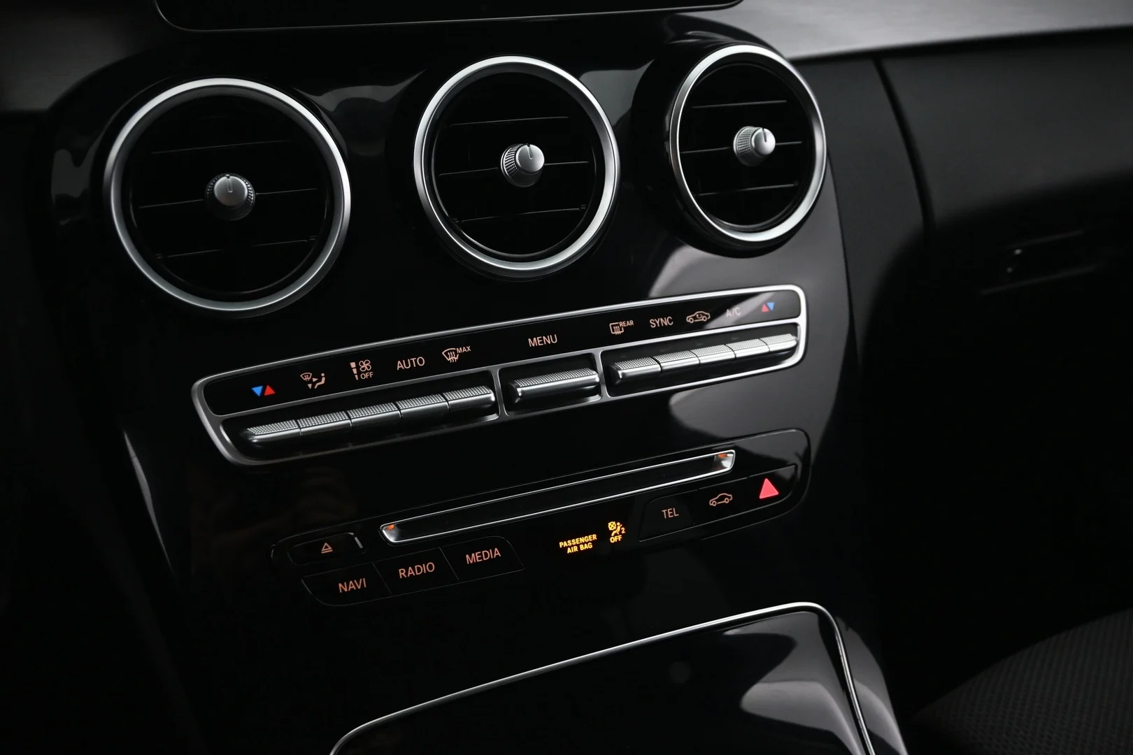 Car Image - 2Hhxi14fMcZBdgWifqBtEO