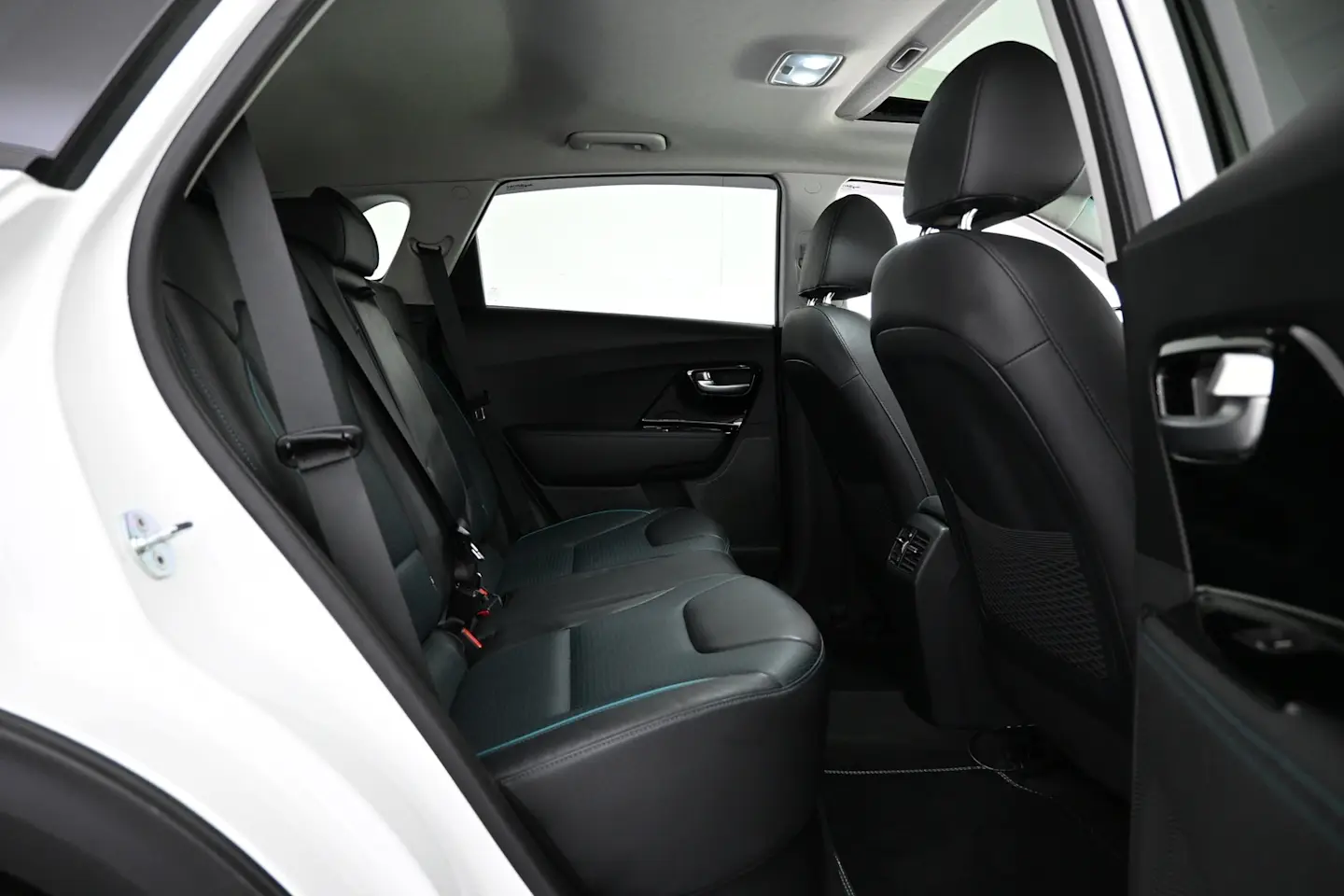 Car Image - G4OTj8Vm0Gp5cUnDqLHo1
