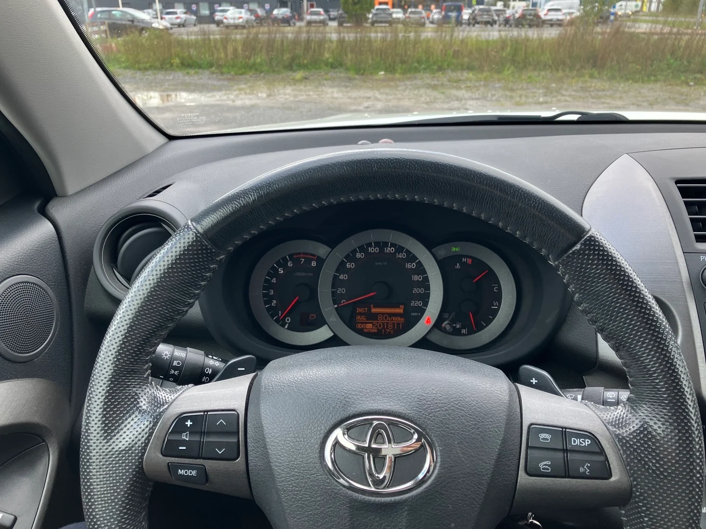 Car Image - 4gQTl2dXlI8XtU3ubIambk