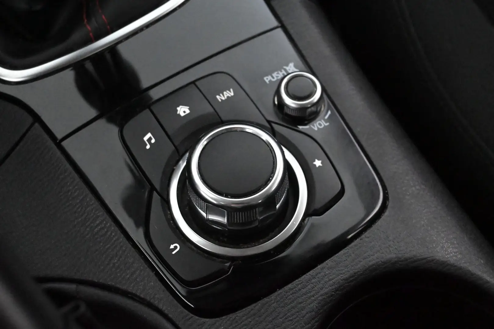 Car Image - 3XpqR2Bt6zTg4O96ONSkvH