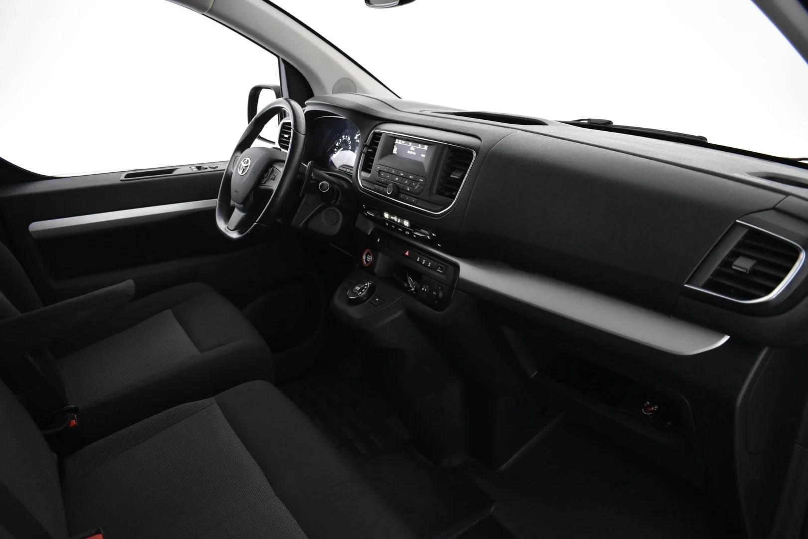 Car Image - 5oGDcLyDGF8YoVEt0VJ5oy