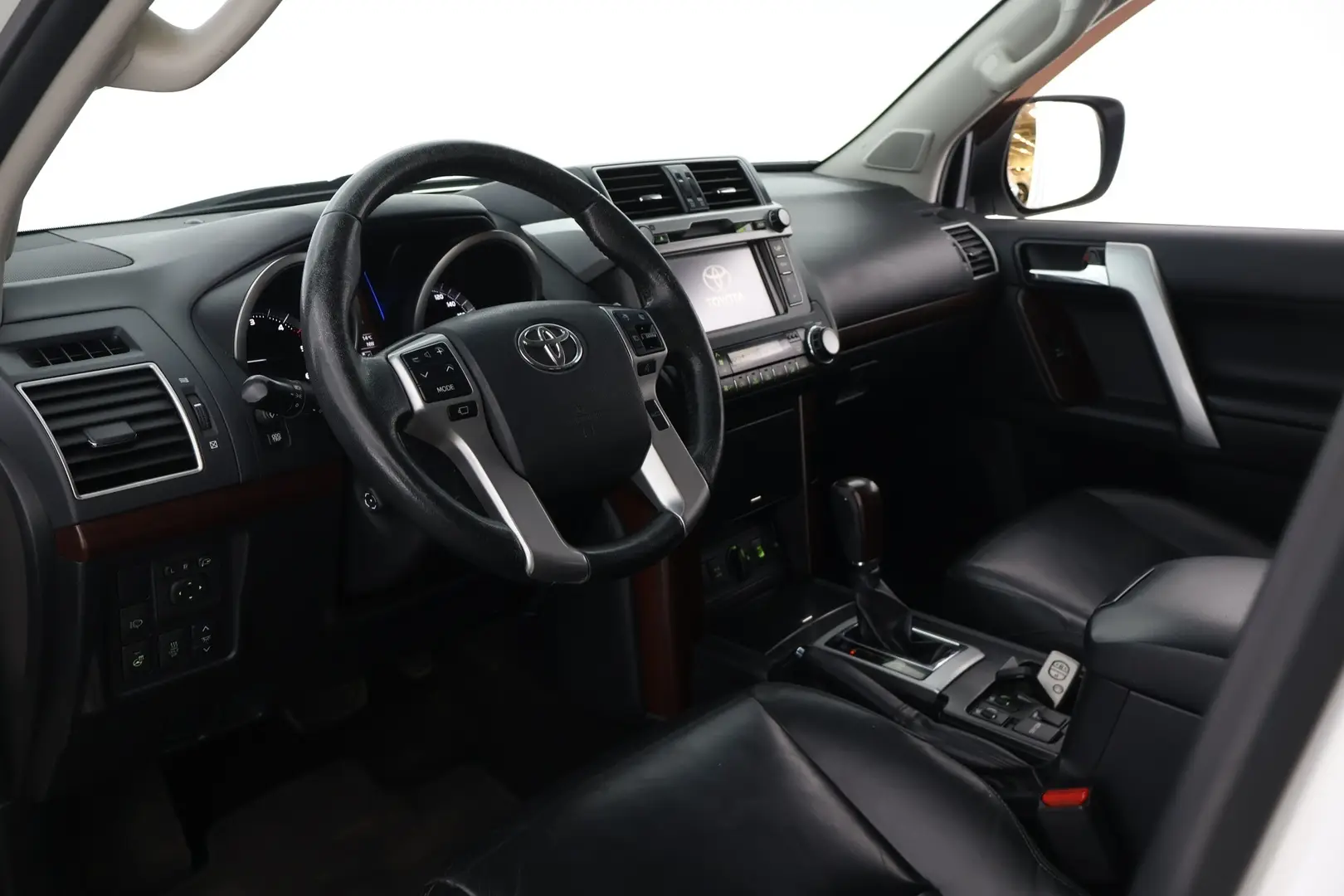 Car Image - 2cfYr6dyg6rKoCVJClWb8K