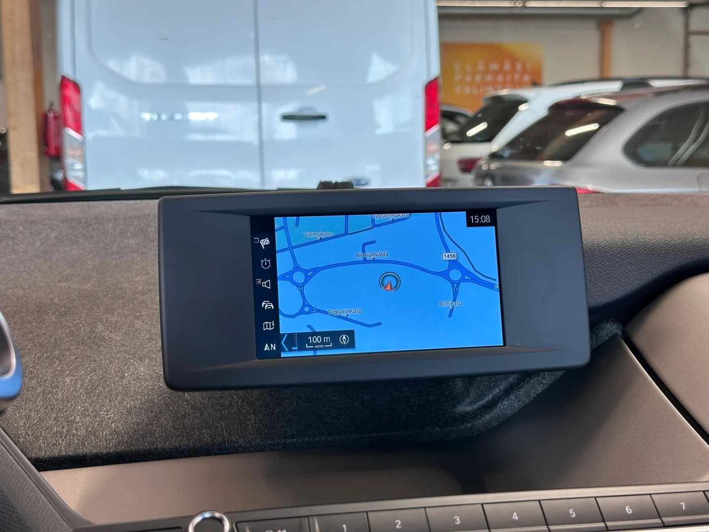 Car Image - 7qxbpuxD0bT2v9vxZ2mvUi