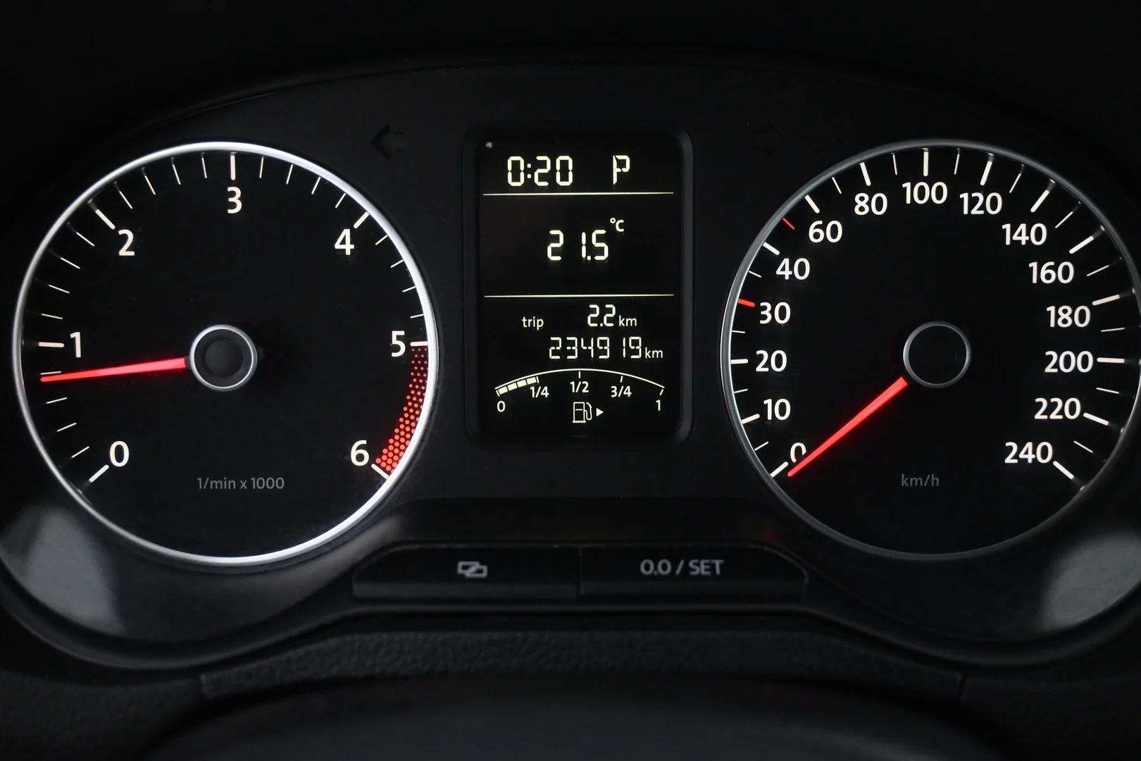 Car Image - 6W8fAvQzh4dj0c5prkbUTv