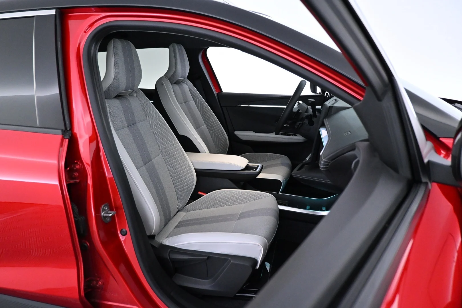 Car Image - aECMazlDDhW8ge8wcLtfY