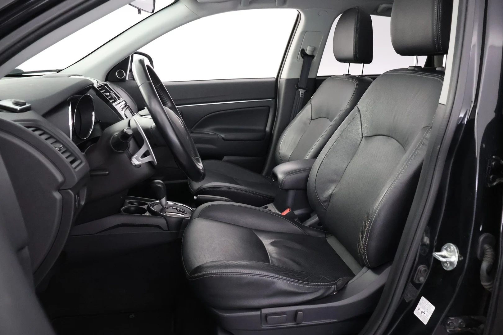 Car Image - 6IneTSD9YvD5Xv2S57RMSB