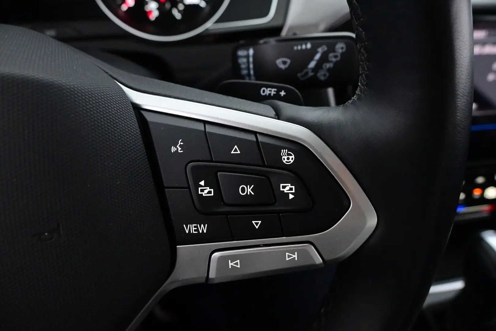 Car Image - NE2QGmWpa3dbhnJ52Z9YL
