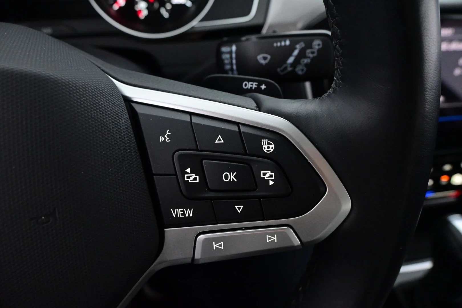 Car Image - NE2QGmWpa3dbhnJ52Z9YL