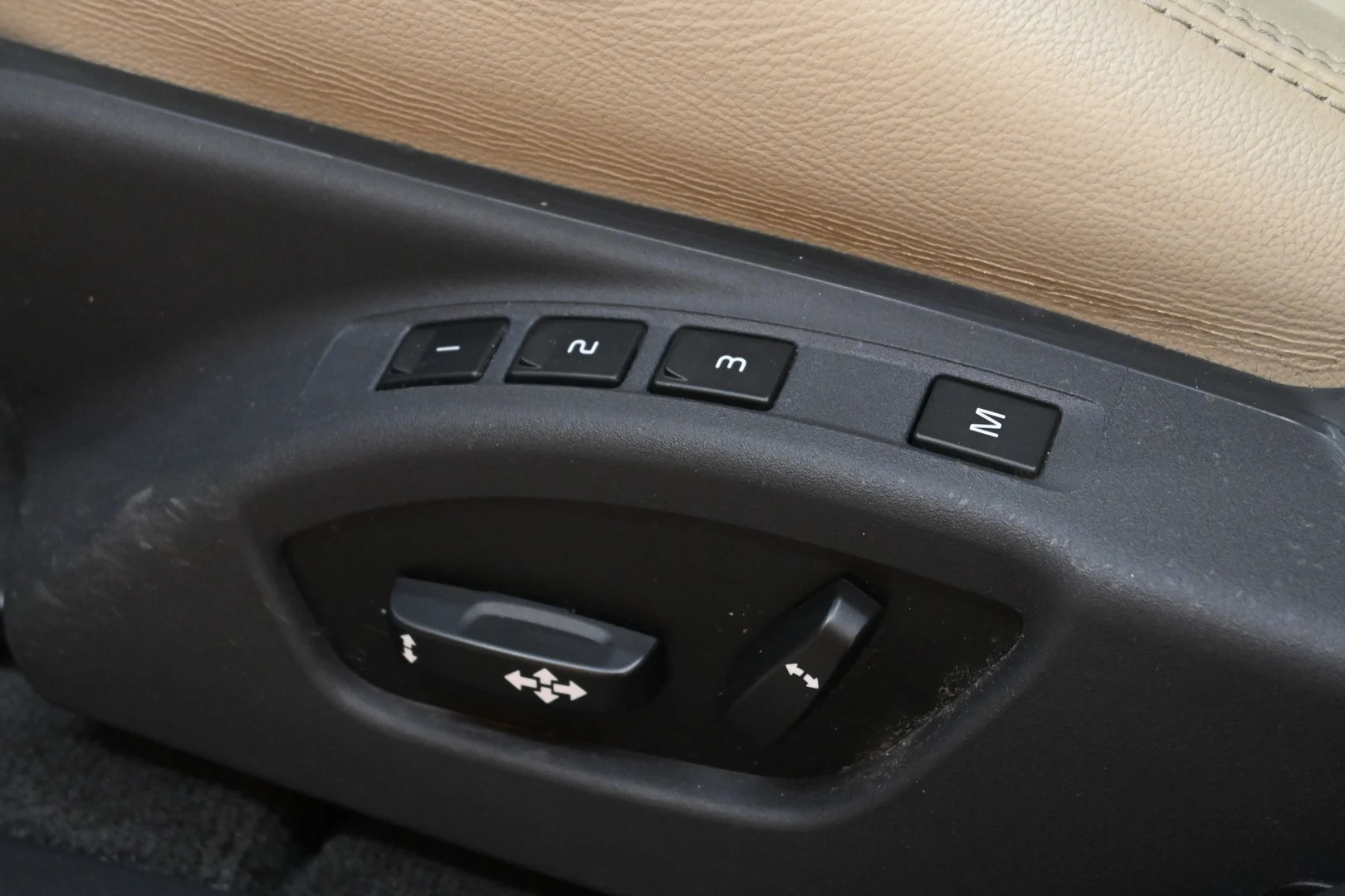 Car Image - 7mn8quq9DwT8kngozPDzW7