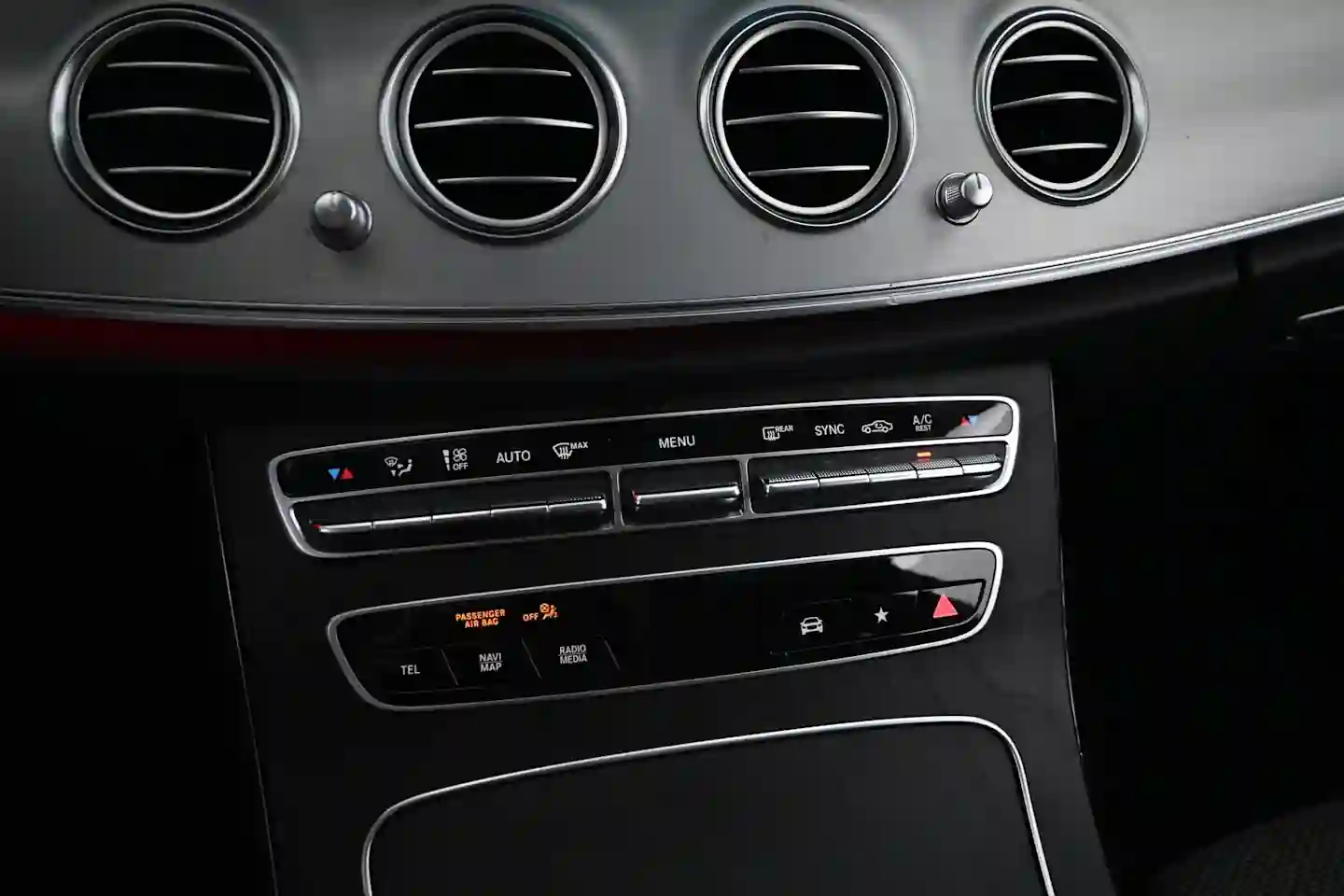 Car Image - 5kq6VLMW6qDa81fOZvqhb2