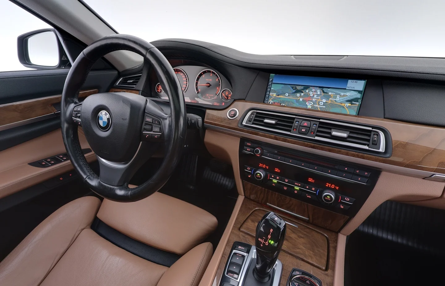 Car Image - 5ZT3rIuMtitdW9vHSu3vBo