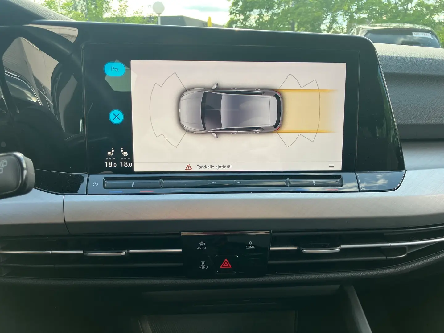 Car Image - 4pxaCgzaOz5MDEwxBAgbwm