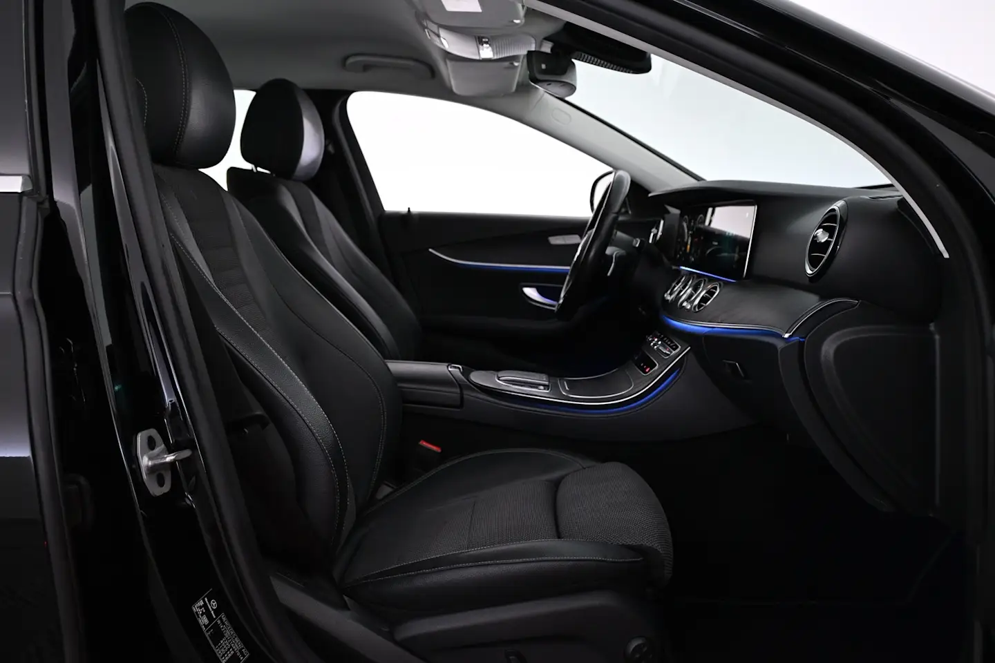 Car Image - 6asnCL8Ot4Kef6ZNPkv4Ke