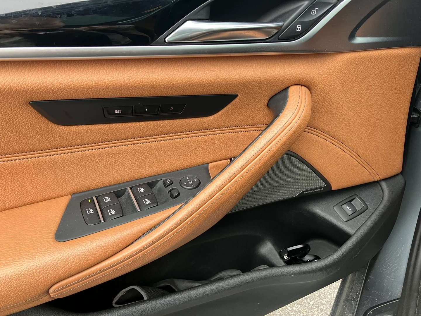 Car Image - 4kGiENkMgYH4vhoLgQuUmg