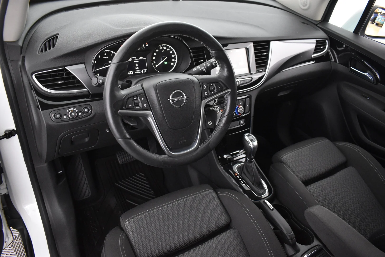Car Image - 2kT6ljn2A5SdSCTNstrznB