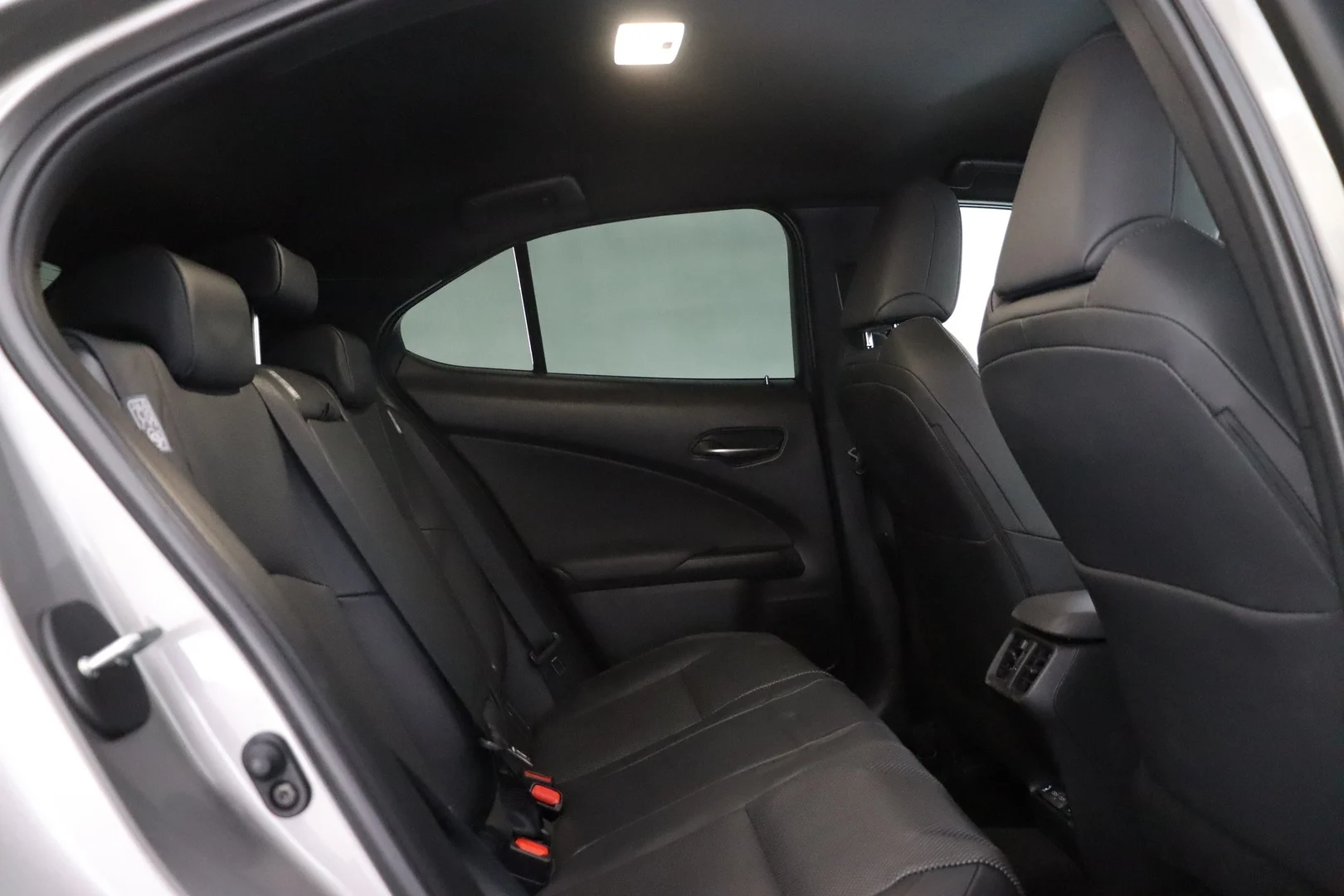 Car Image - jPOMap9bLWqIvMifdS2YI
