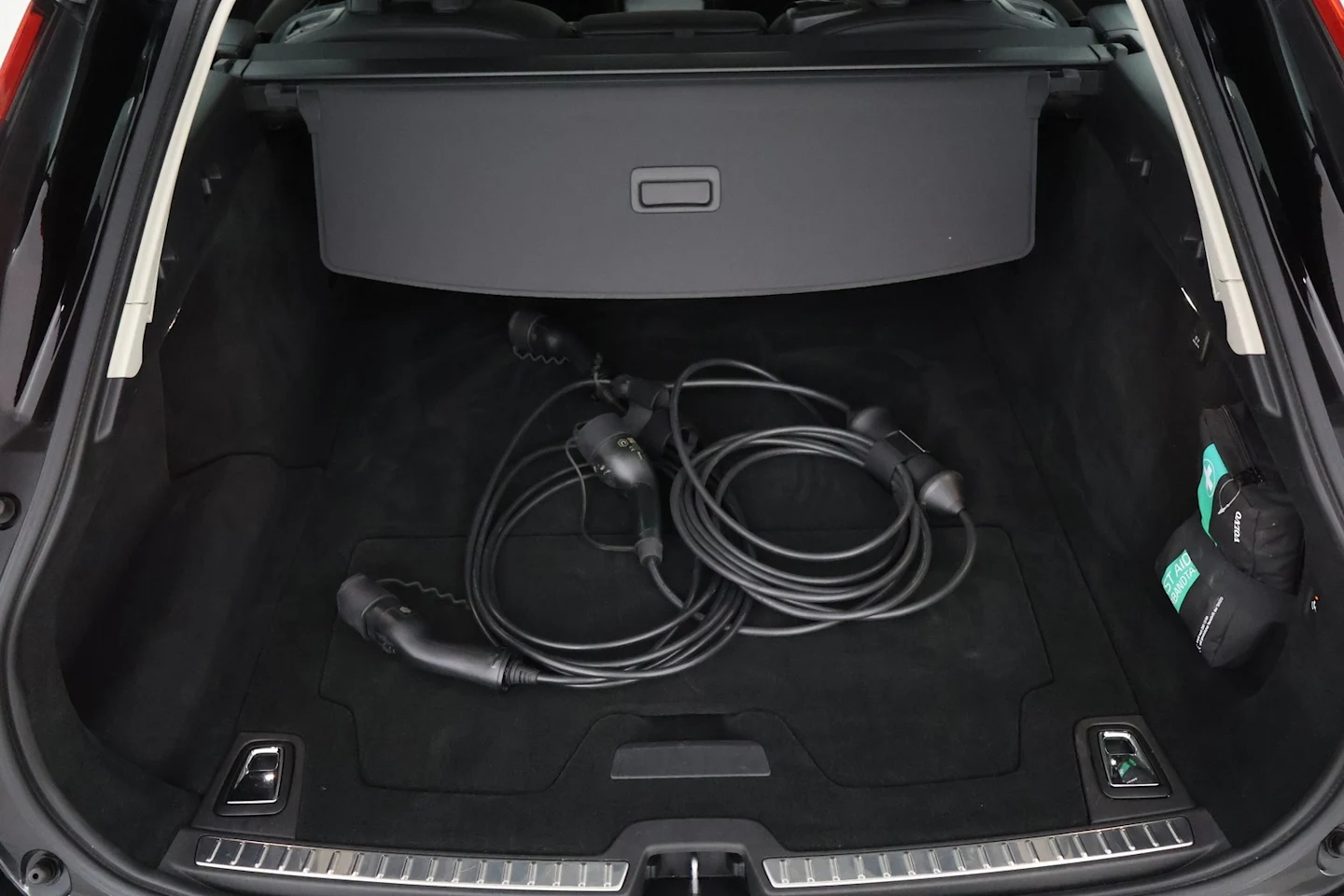 Car Image - 3YH1vpQW71BFXo5zbQGTJ6