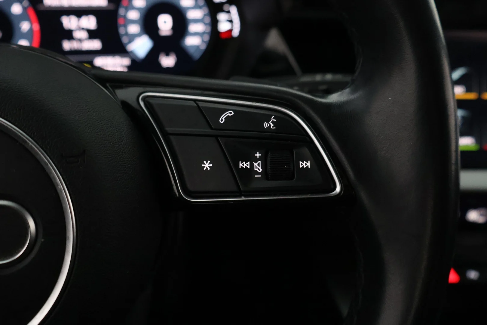 Car Image - 53HUm62MoZJMN4by0MKPR4