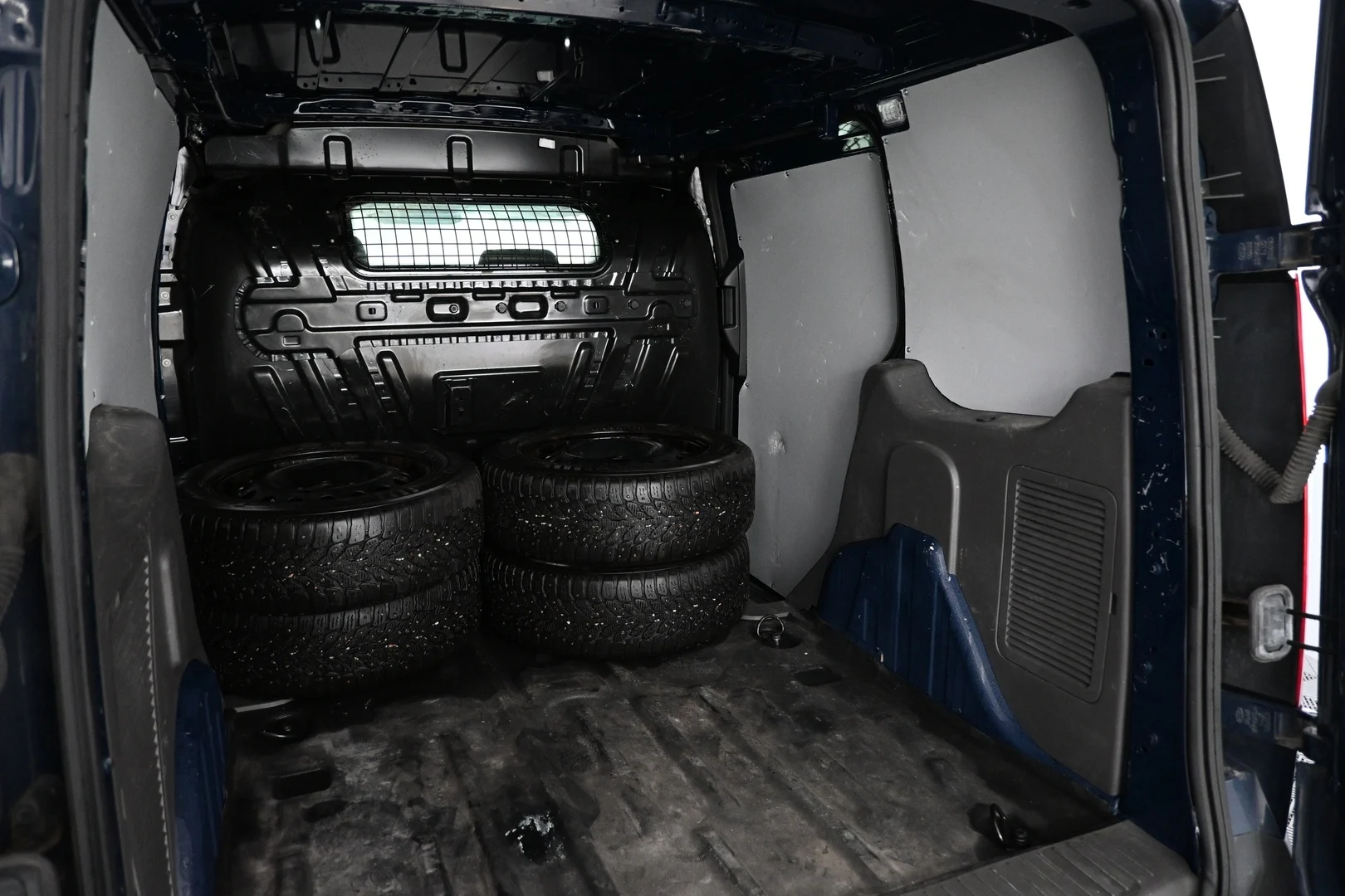 Car Image - oE5a7L5k80h3jUoabOLIo