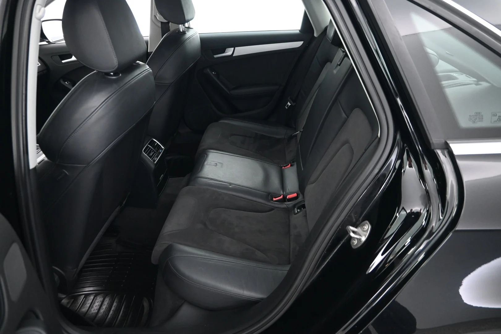 Car Image - 5rgLwWhFn9jAxYWejpdO9D