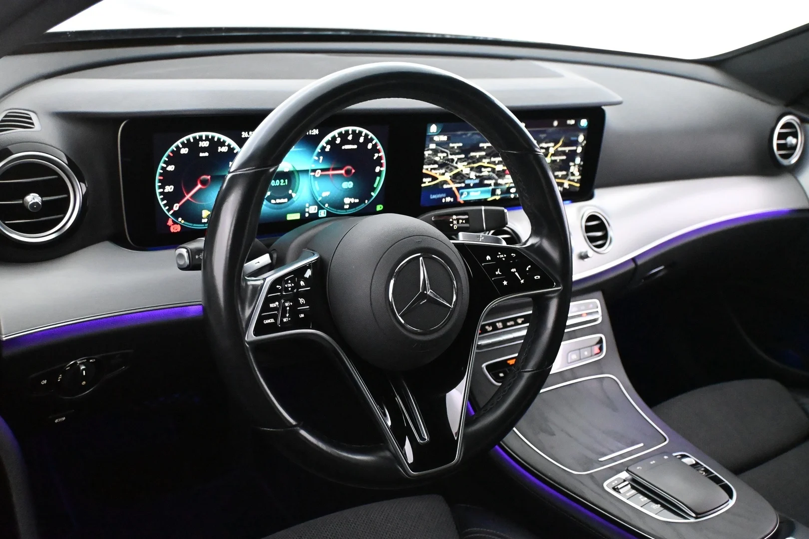 Car Image - zIo4Qm4pf52oiwTrClOQW