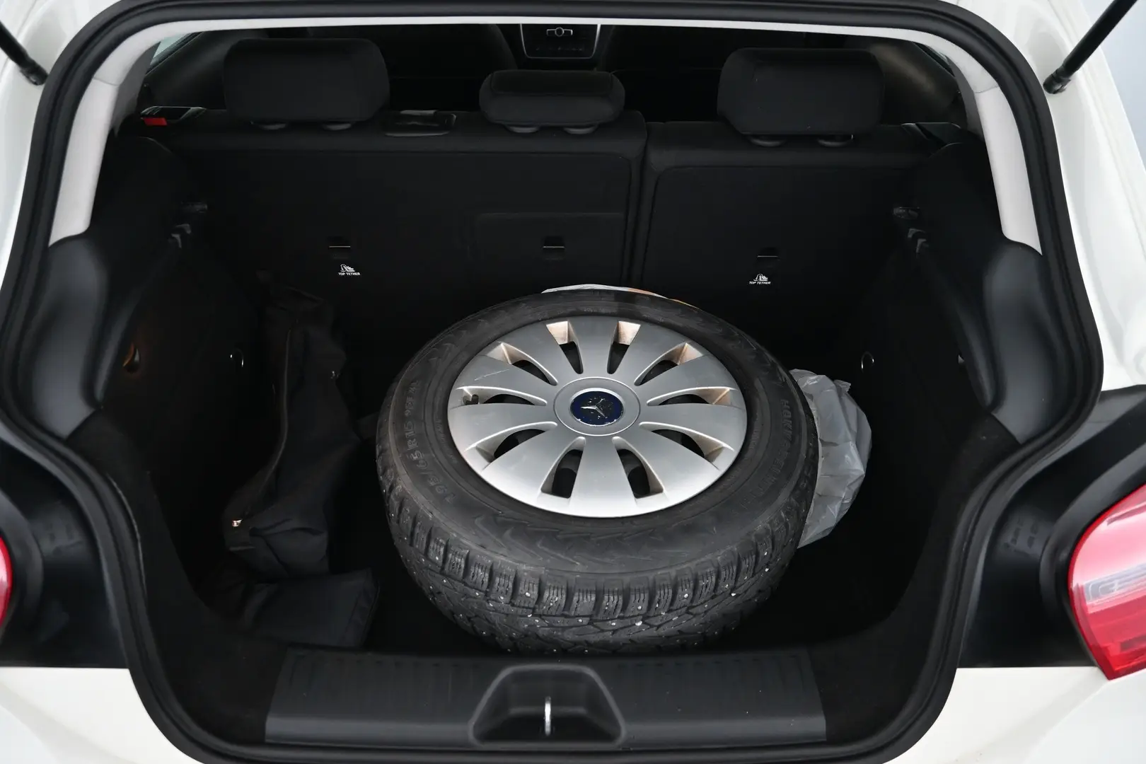 Car Image - 6sUW58ce6ZmVLdmC9N7XjK