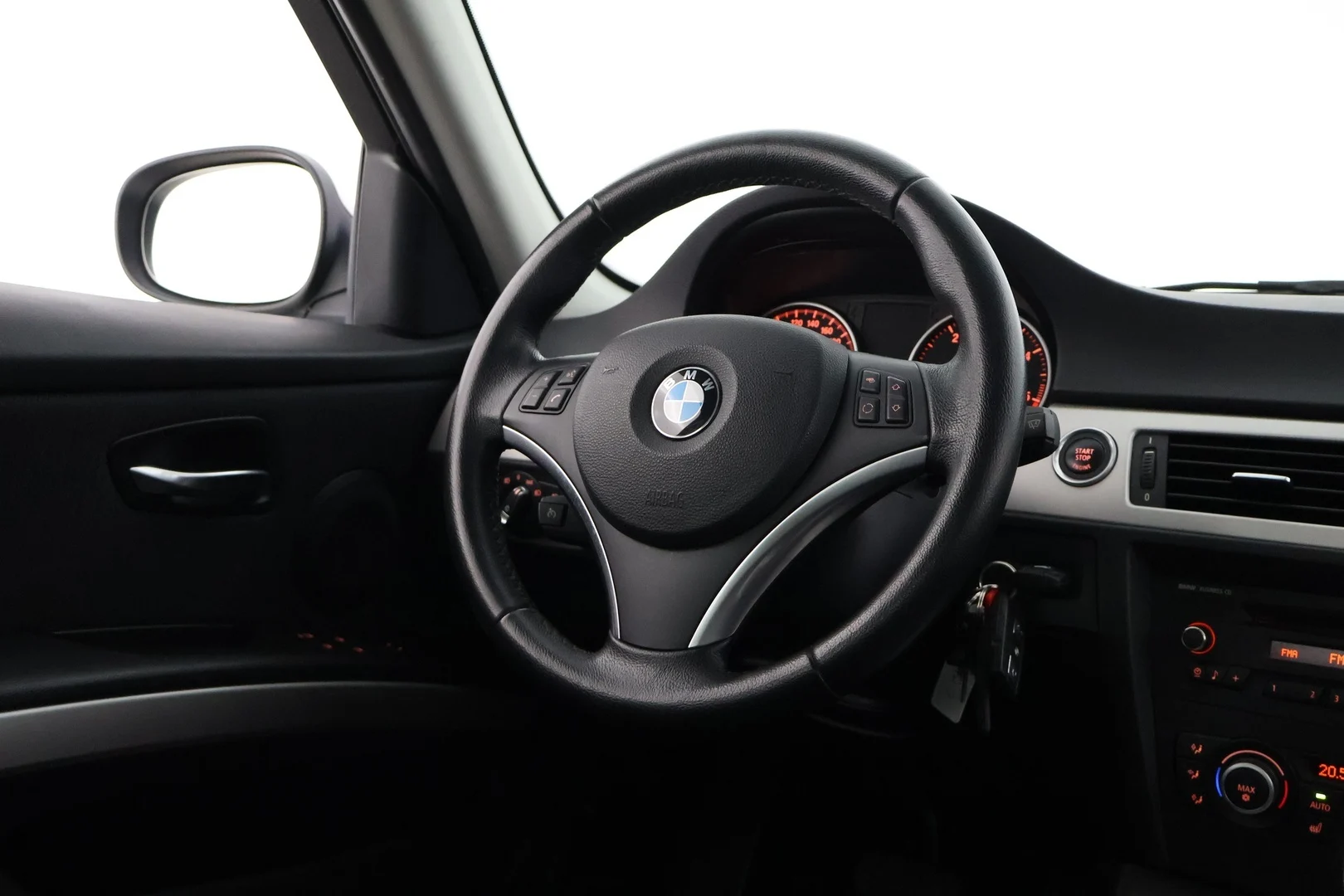 Car Image - 7wqglXXQJ0A4NR9TL0t1fw