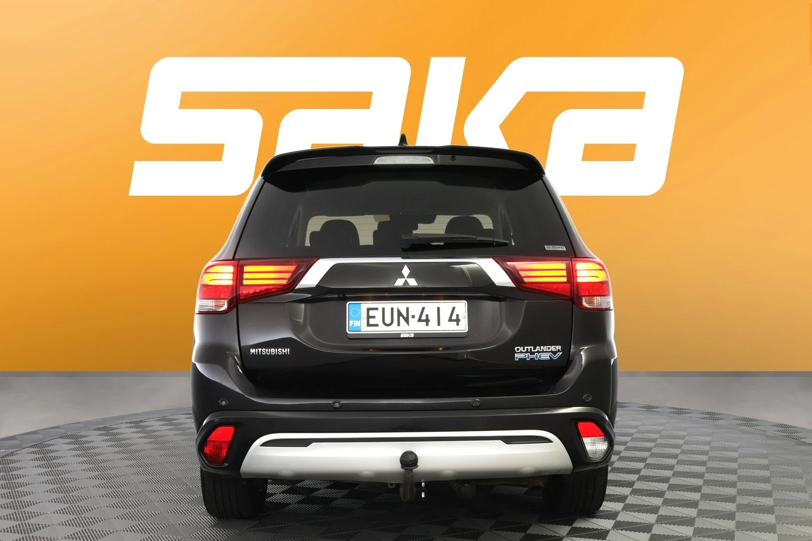 Car Image - sarHbxL4bl8PBZeNZBtLh