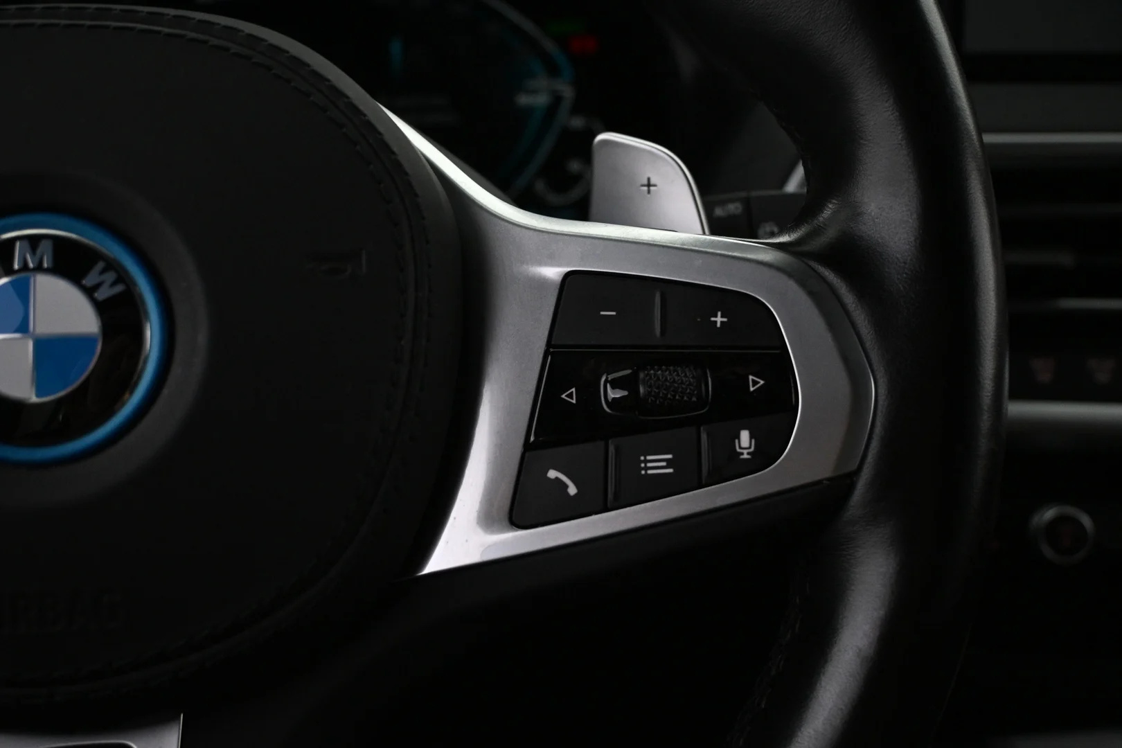 Car Image - 4YVGLQjdnzr8HGCHdnaQCj