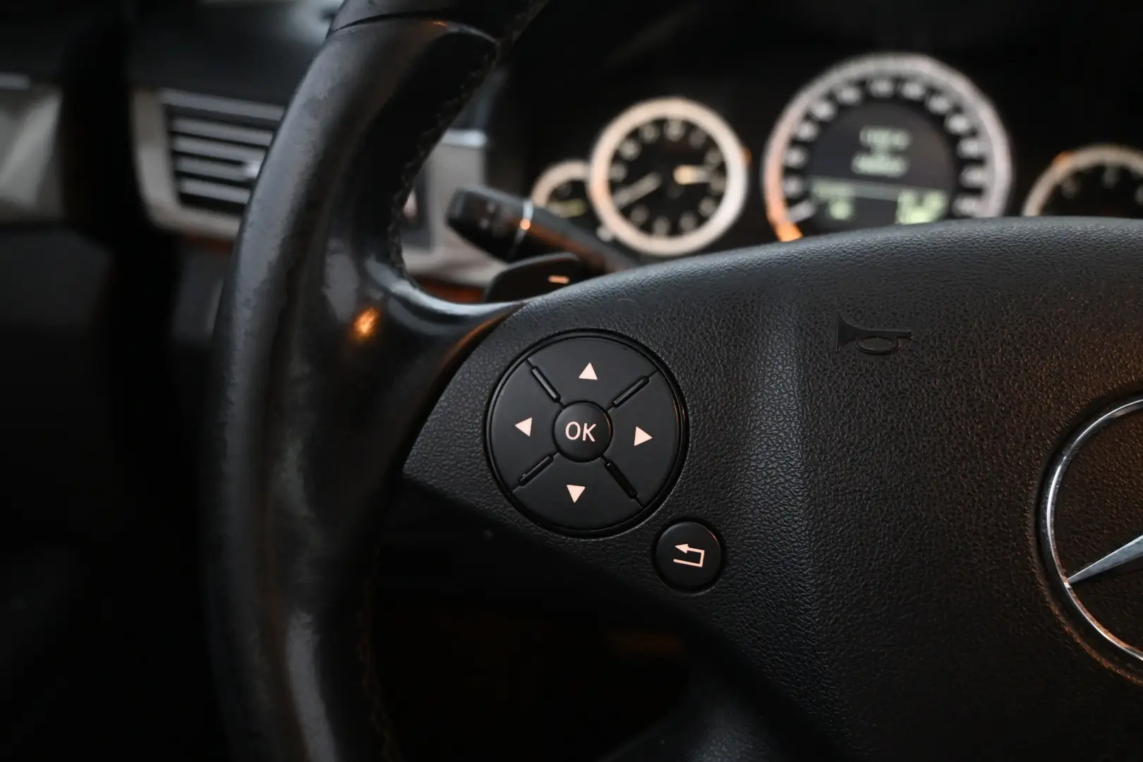 Car Image - 45HqfCx0iANGWvgquULkH