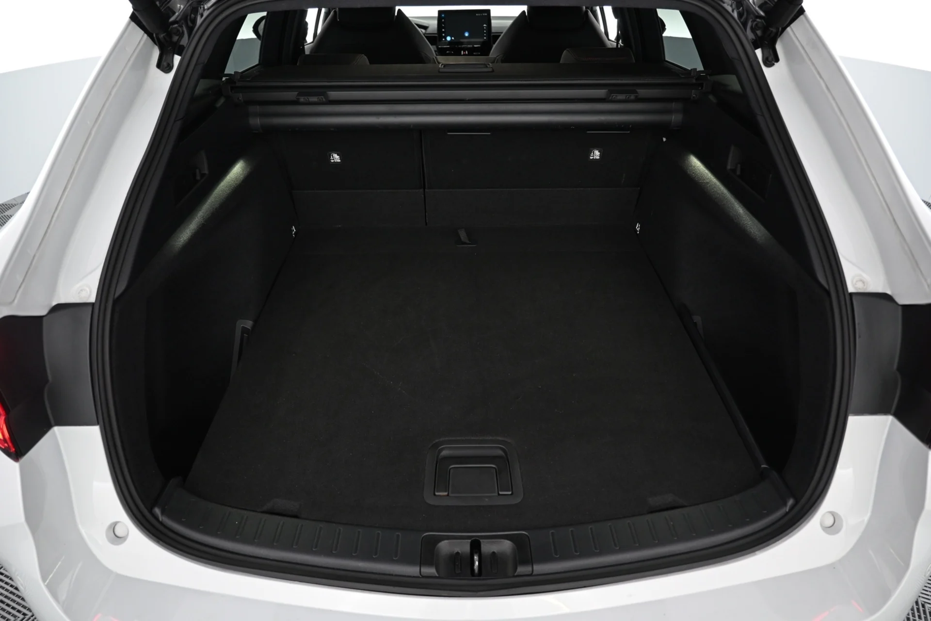 Car Image - 6UC5M8OdntKQ0opkGJZUSx