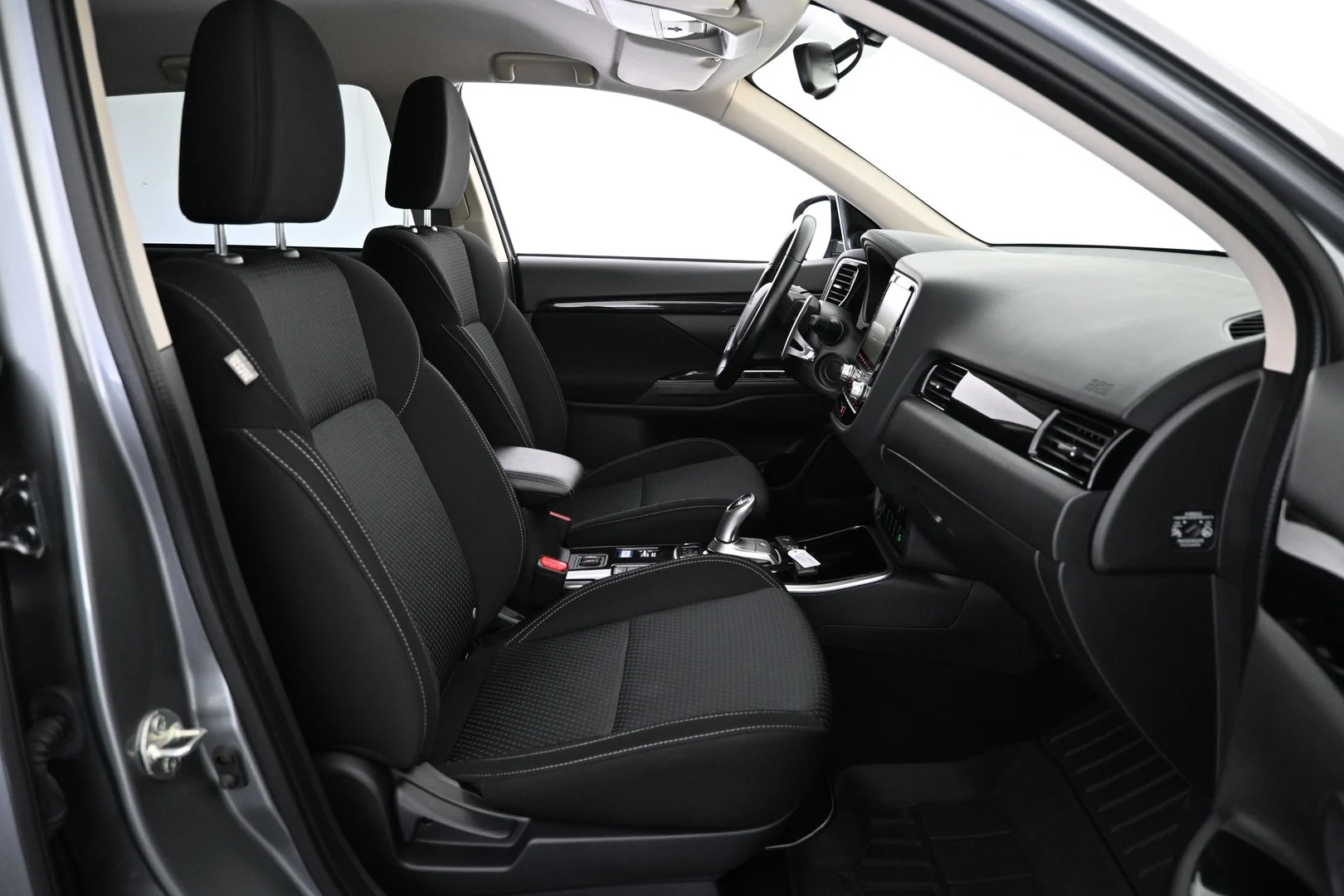 Car Image - 1npN3ceD6bai5QsNd7wFCr
