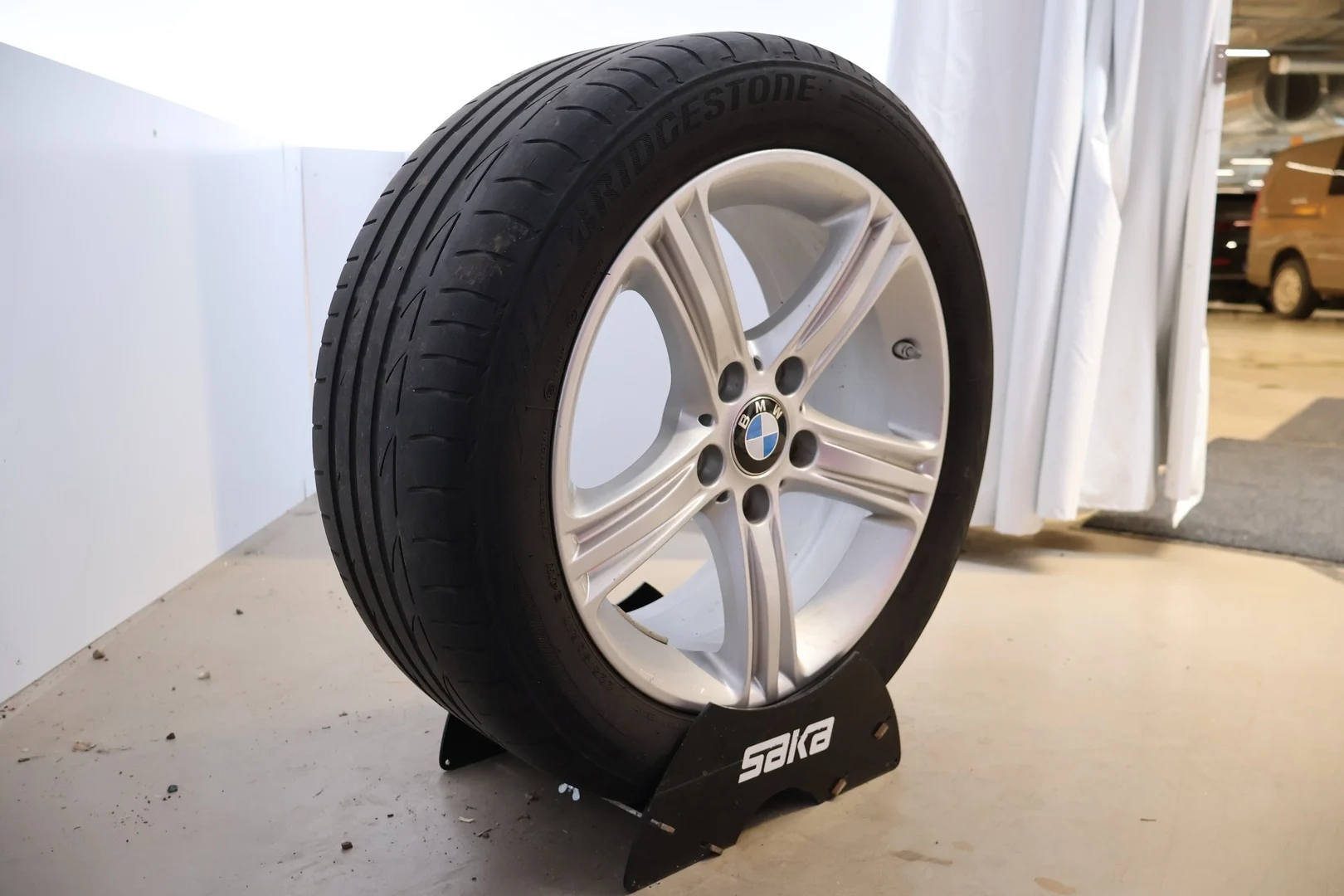 Car Image - 59qLzA8YBOyG13biONoMUB