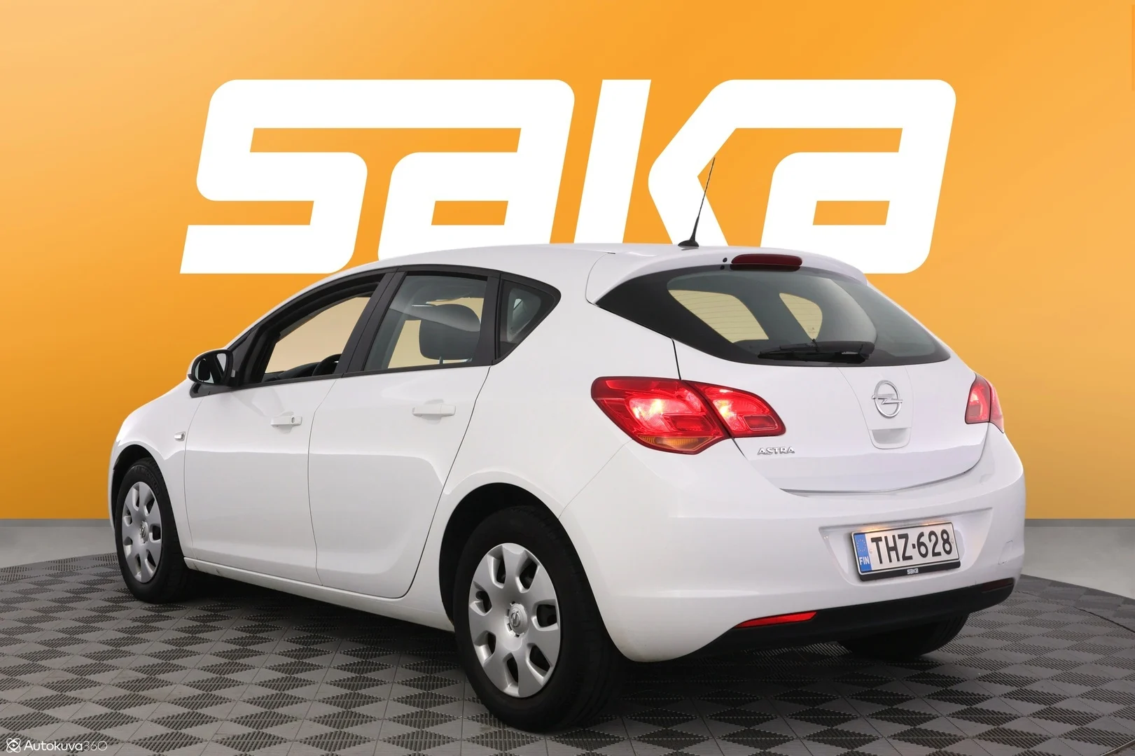 Car Image - 7r6XjIkL1APsgIrugzbguu