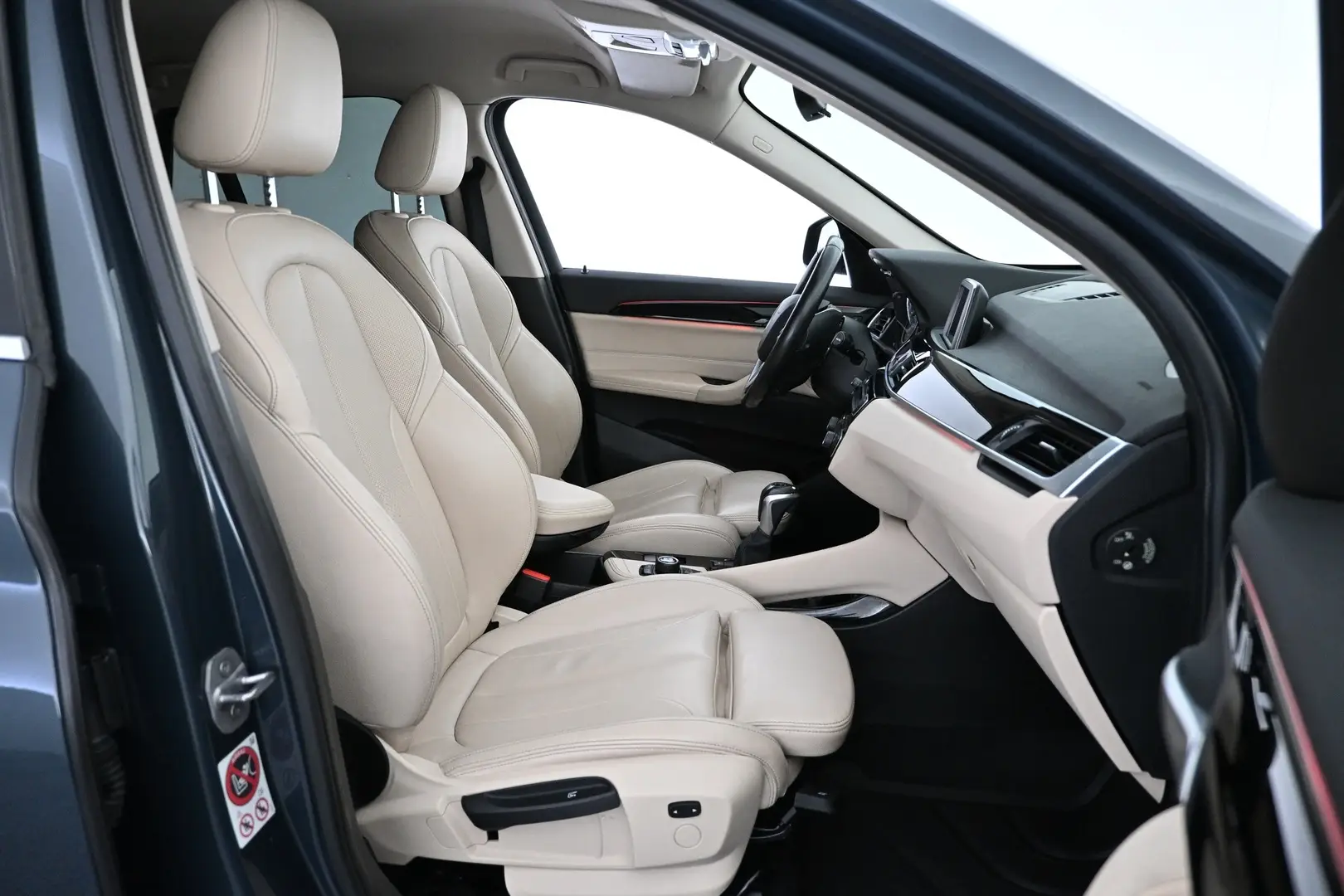 Car Image - 1WUXce5zvzgOQUc4JfcV5N