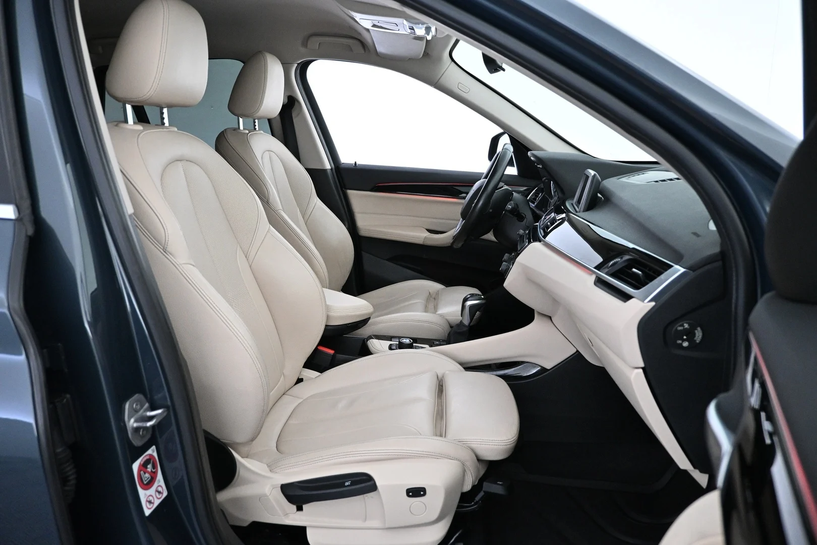 Car Image - 1WUXce5zvzgOQUc4JfcV5N
