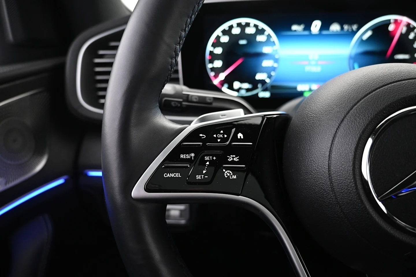 Car Image - 3FqkHhdu4wVBHV0i10a7ec