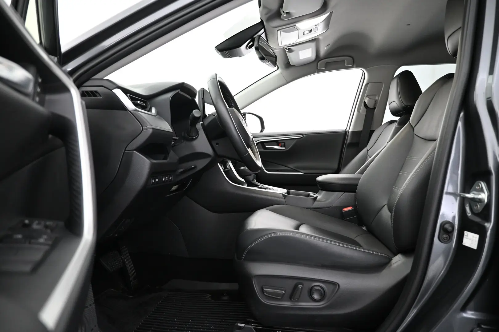 Car Image - guGbaSMq3YgRRIWYhg2VE