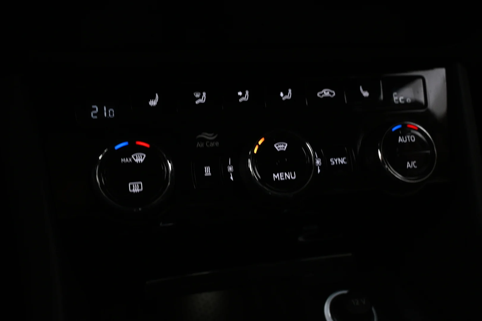Car Image - 2SWNjKUkrSPWZoLmkWq3ke