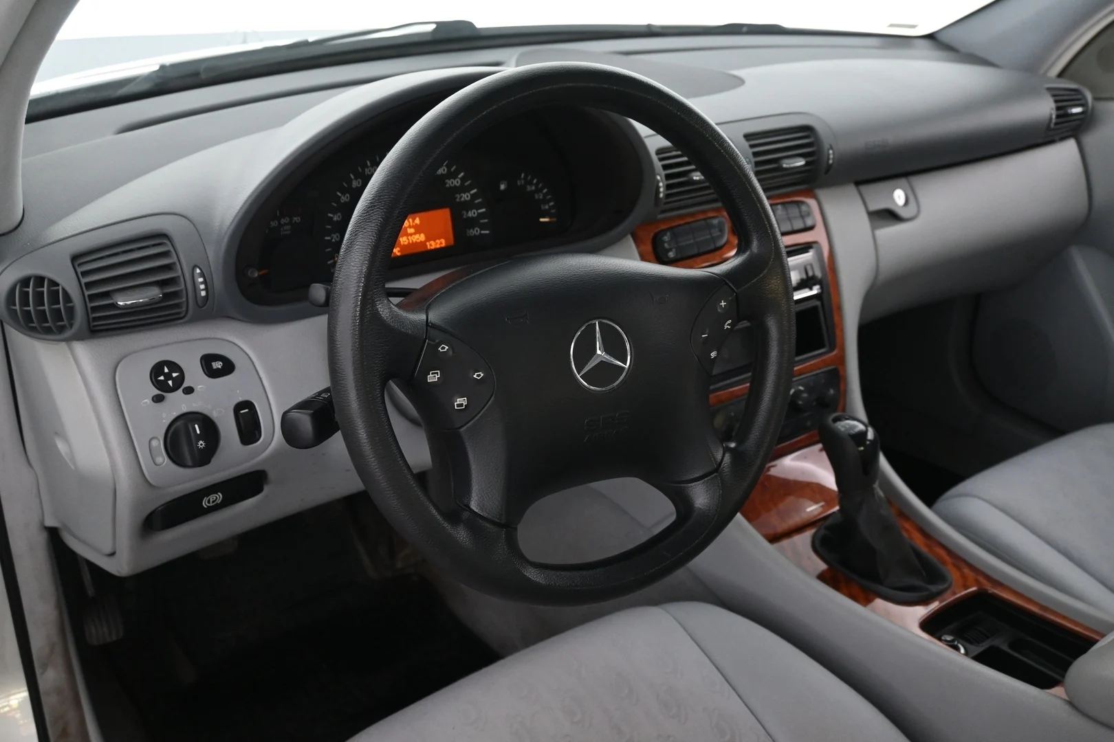 Car Image - 4V7nJNrYnd6tFV0SDgCmUy