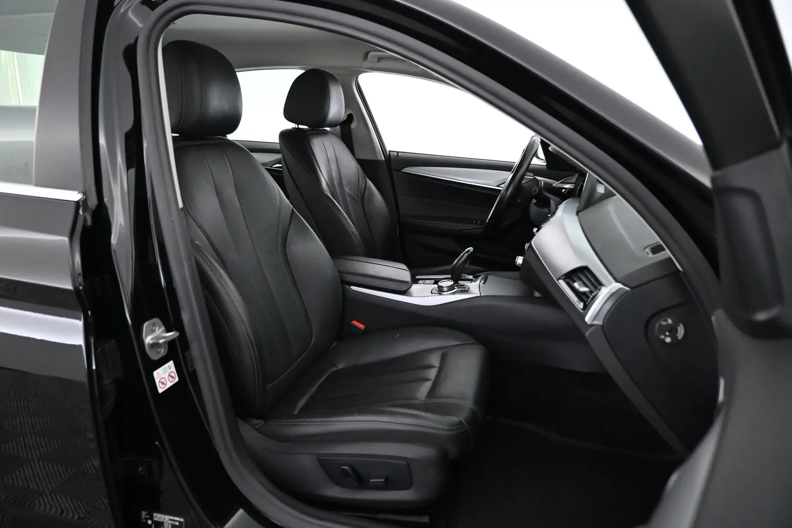 Car Image - 1JErrSYLPTFDCuzLX8pmL9