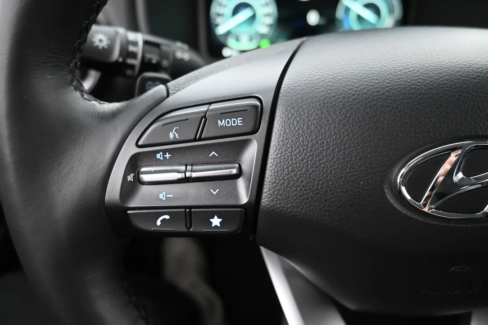 Car Image - 3Op5XNjLzVi8AiK4qazNKc