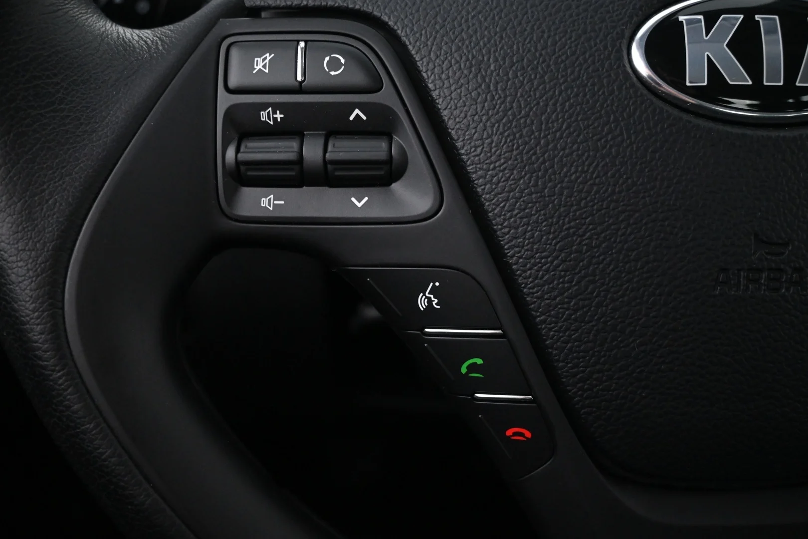 Car Image - 1sDfWO1RMkjV1MGFEvbwtx