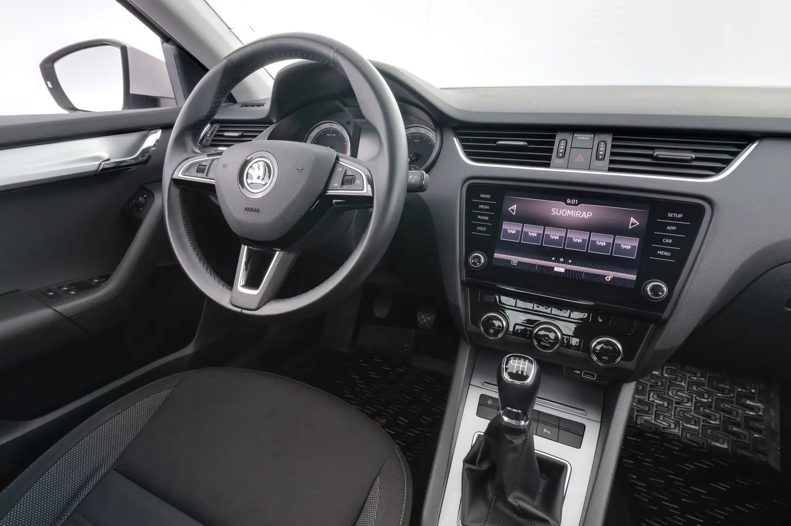 Car Image - 2TiAgTzN0iE7coldaZcwPu