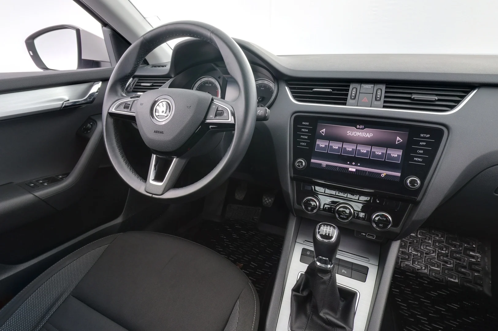 Car Image - 2TiAgTzN0iE7coldaZcwPu