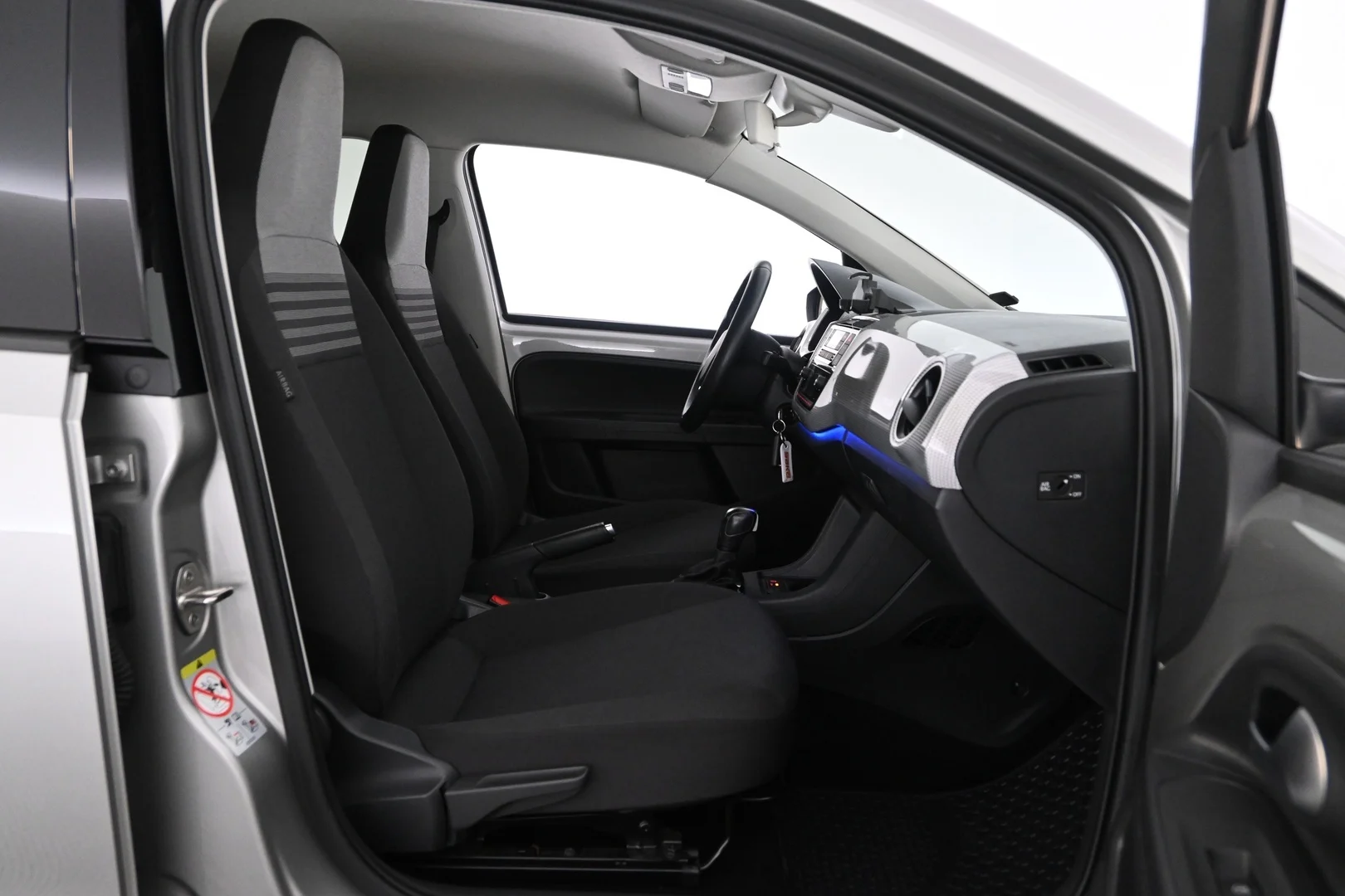 Car Image - 6hyq0ICBVvHf9YyX0PkoJ4
