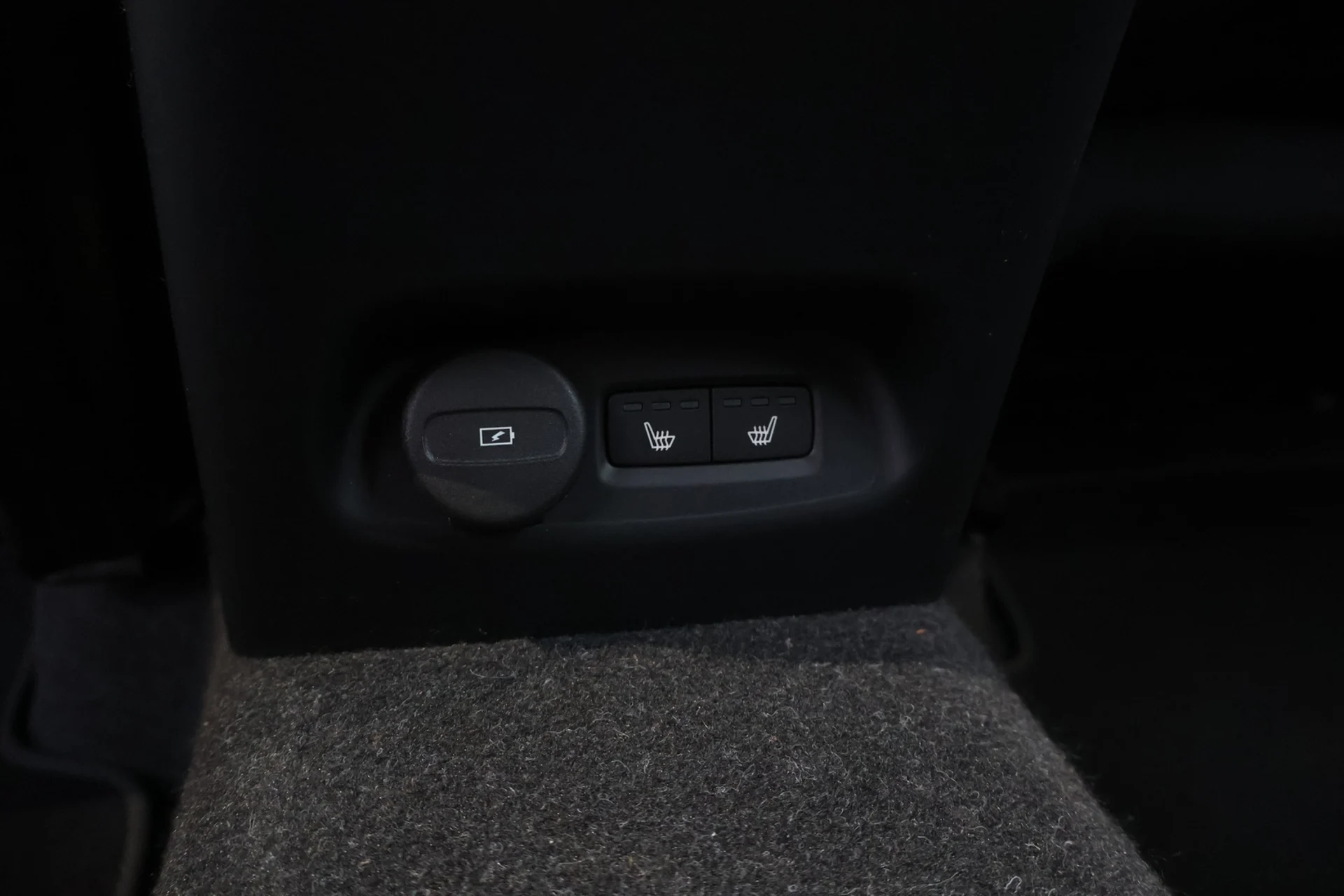 Car Image - 7gXPg5RJQTvD4l8WTf4qZB