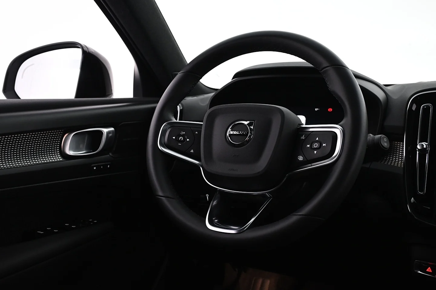 Car Image - TidVy4oa3LPgbTWZt4gmw
